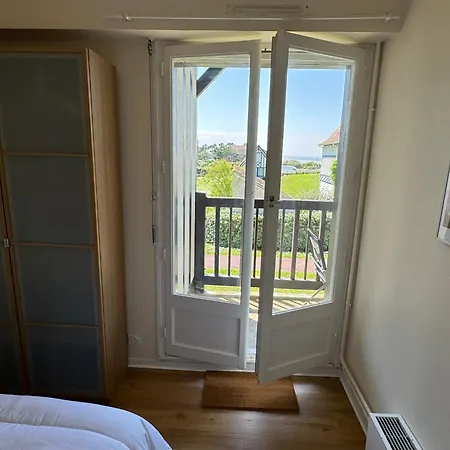 Cabourg: Bel 3 Pieces Vue Mer, 2 Balcons, Animaux Admis - Fr-1-487-370 Cabourg