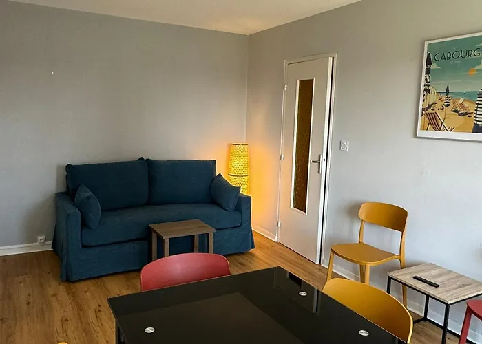 Cabourg: Bel 3 Pieces Vue Mer, 2 Balcons, Animaux Admis - Fr-1-487-370 Apartman