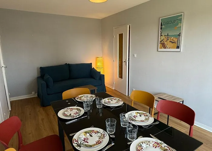 Apartman Cabourg: Bel 3 Pieces Vue Mer, 2 Balcons, Animaux Admis - Fr-1-487-370 Cabourg