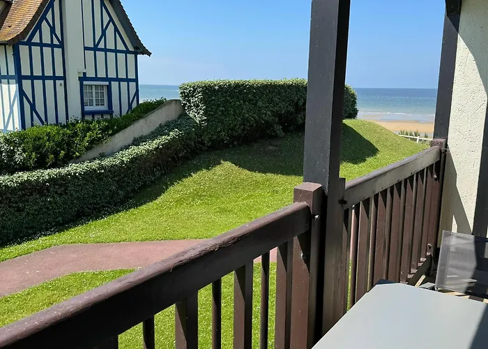 Cabourg: Bel 3 Pieces Vue Mer, 2 Balcons, Animaux Admis - Fr-1-487-370 Apartman *